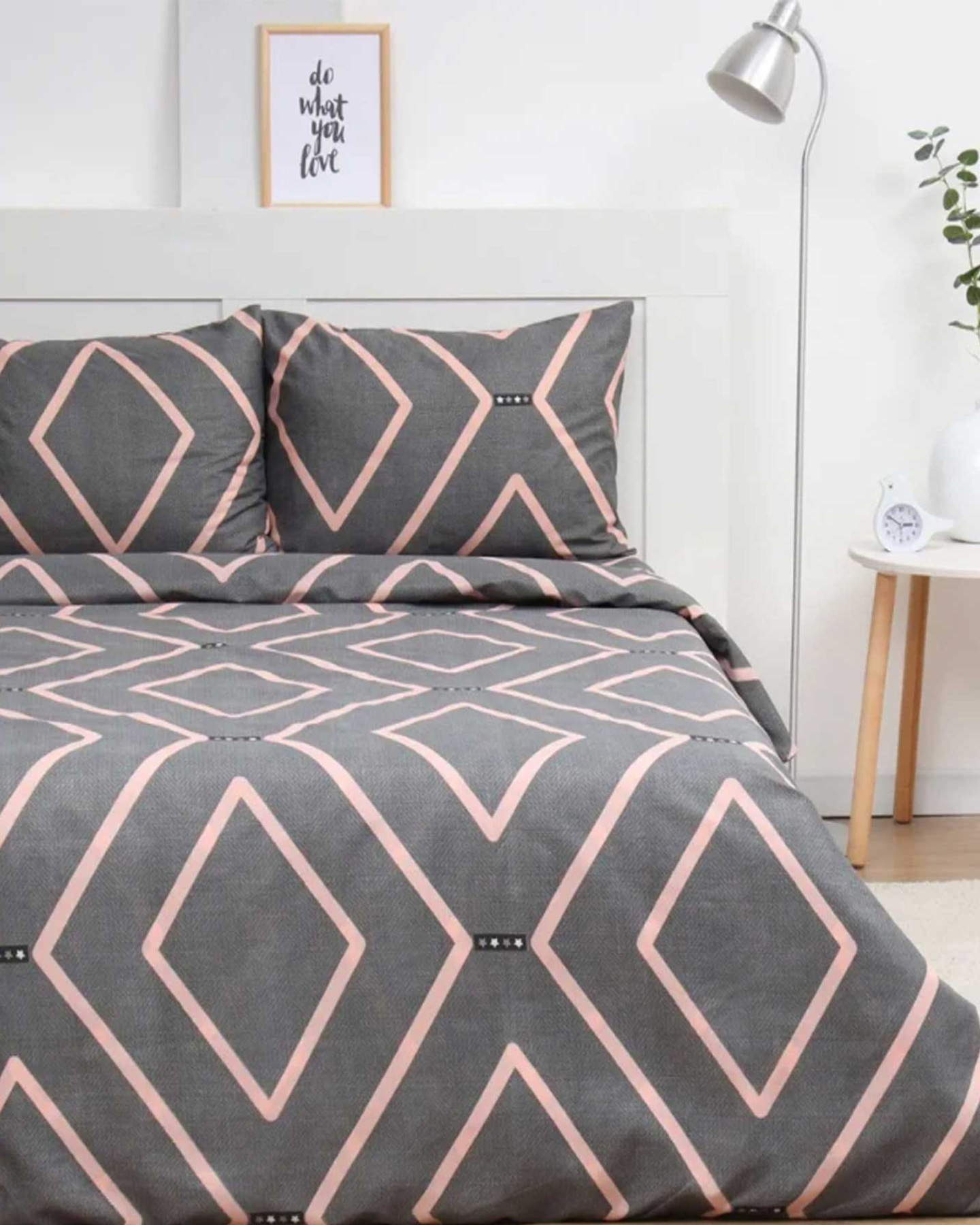 Комплект постельного белья (Иваново) 1,5 сп. бязь цветная (особо модная) 1нав. 70х70 плот.125г/м2