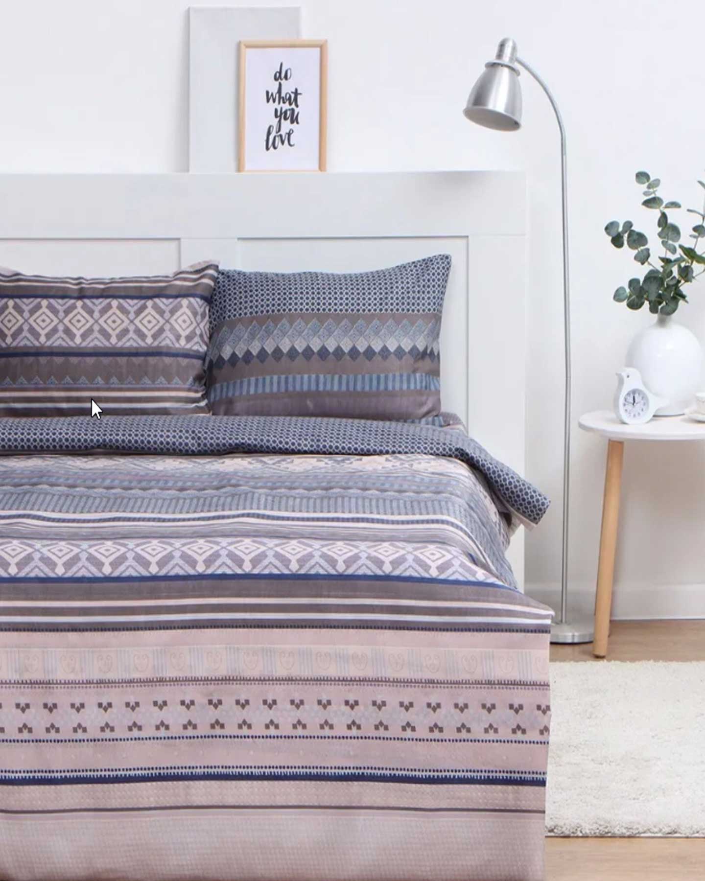 Комплект постельного белья (Иваново) 1,5 сп. бязь цветная (особо модная) 1нав. 70х70 плот.125г/м2